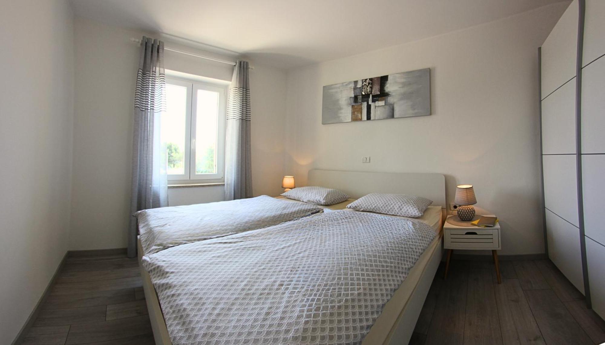 Apartments Goltes Ловречица Экстерьер фото