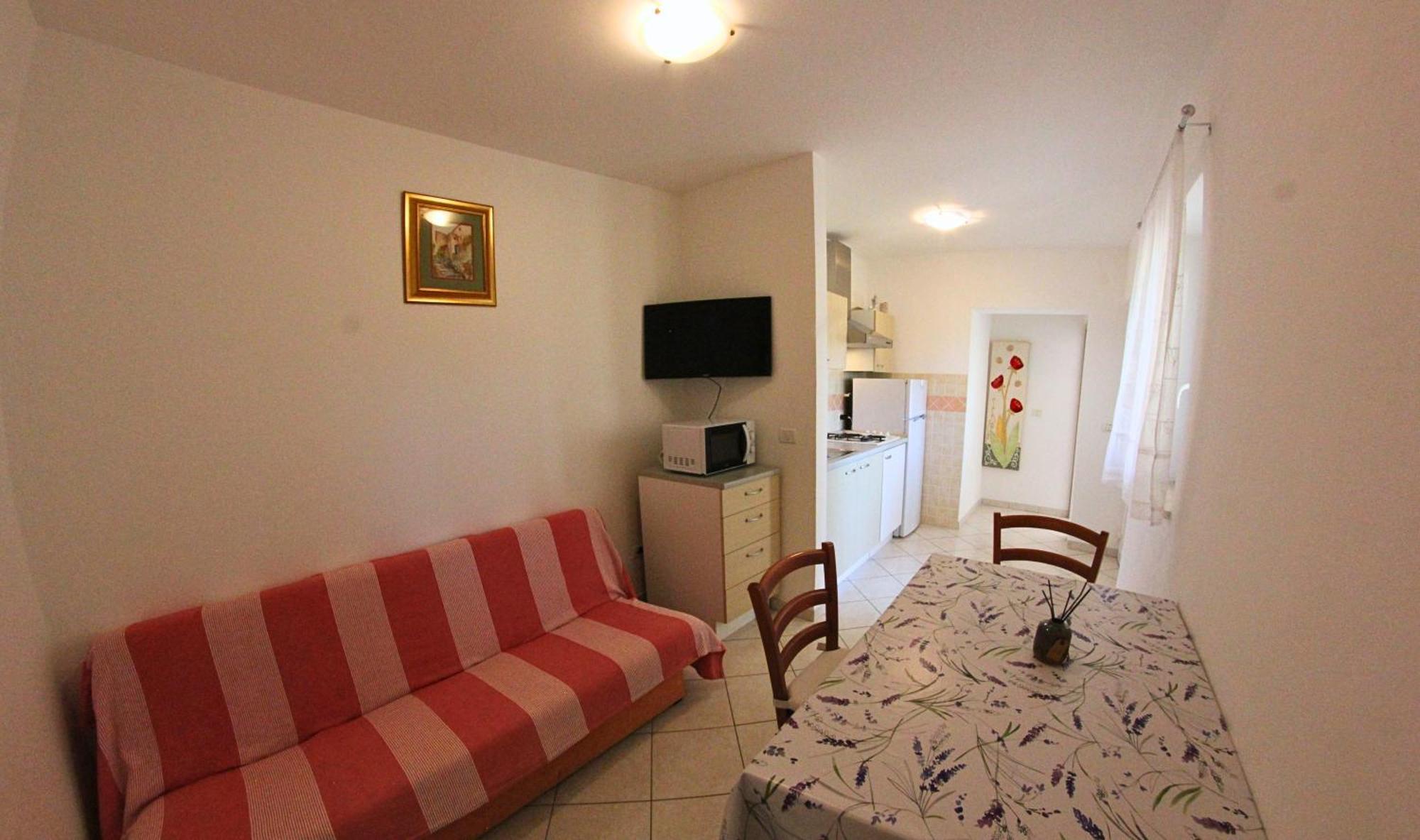 Apartments Goltes Ловречица Экстерьер фото